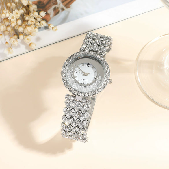 Fashion Female Quartz Watch With Alloy Case And Stainless Steel Buckle Round Dial