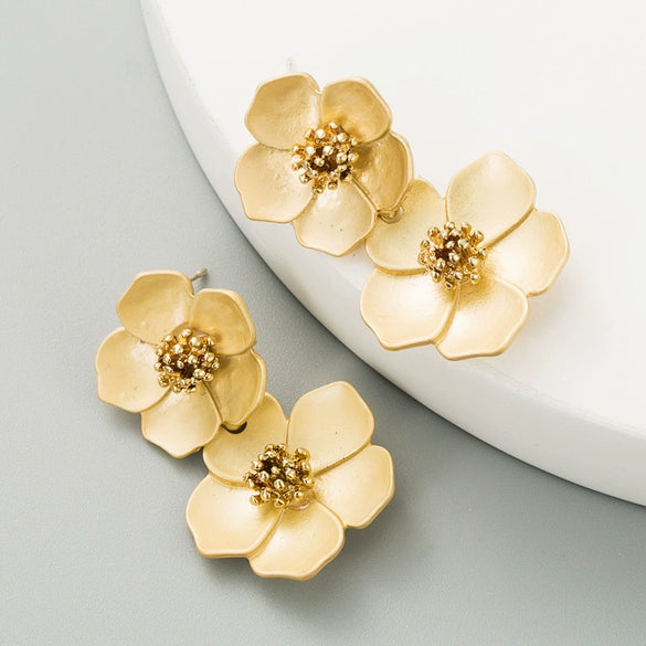 Fashion Fresh Sweet Elegant Multilayer Flower Alloy Baking Paint Women's Earrings