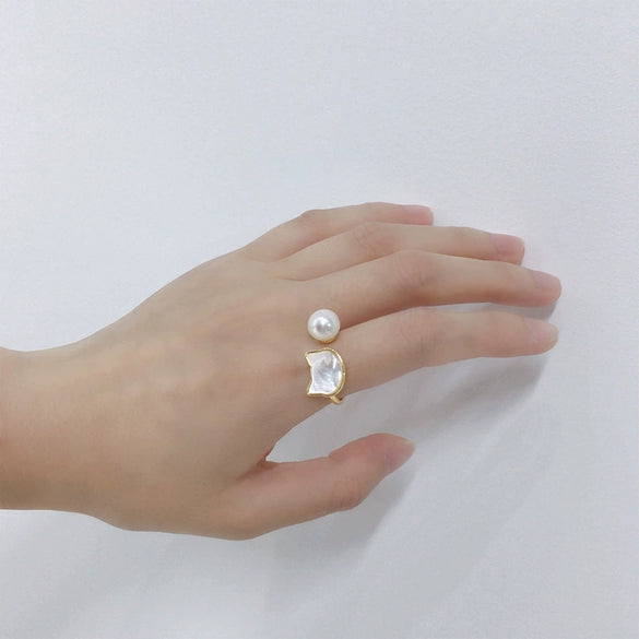 Fashion Freshwater Pearl Sea Shell Cat Ring Natural Copper With Gold Electroplating