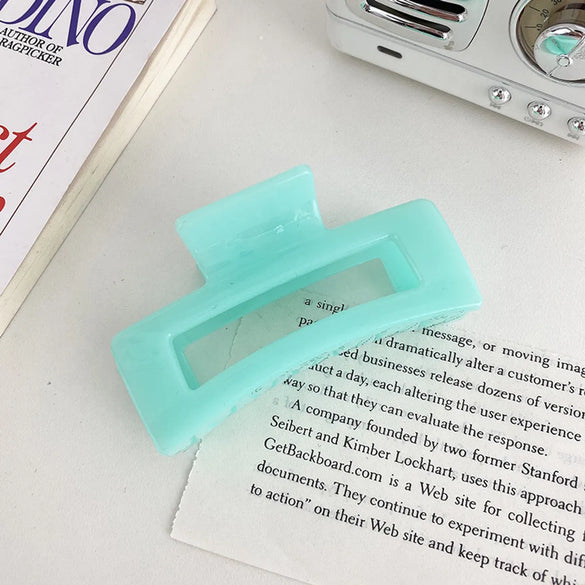 Fashion Geometric Arylic Stoving Varnish Hair Claws 1 Piece