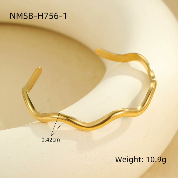 Fashion Geometric Semicircle Hollow Stainless Steel Electroplated Women's Bracelet