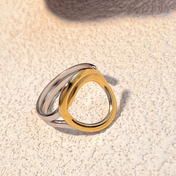 Fashion Geometric Stainless Steel Ring With Heart Shape And Electroplating Treatment Unisex Light Luxury Niche Design