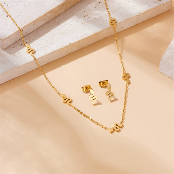 Fashion Glossy Goldplated Stainless Steel Snake Accessories Pendant Chain Necklace Earrings Set