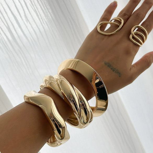 Fashion Heavy Industry Metal Exaggerated Irregular Wave Electroplated Bracelet