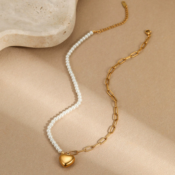 Fashion Imitation Pearl Sweet Heart Pendant Stainless Steel Necklace Plated With Gold Geometric Design