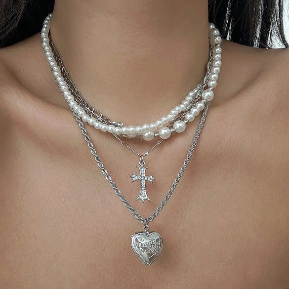 Fashion Ins Diamond Cross Peach Heart Minimalist Alloy Iron Chain Imitation Pearl Beaded Electroplating Geometric Clavicle Necklace For Women