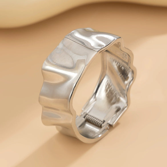 Fashion Irregular Liquid Metal Pleated Bracelet Electroplating Highend