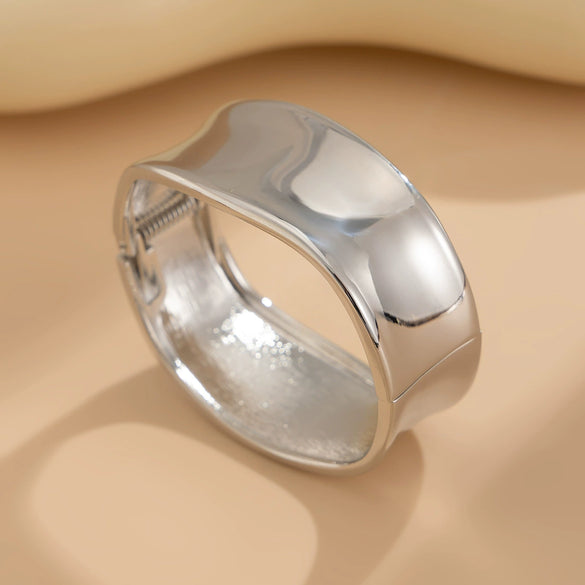 Fashion Irregular Liquid Metal Pleated Bracelet Electroplating Highend
