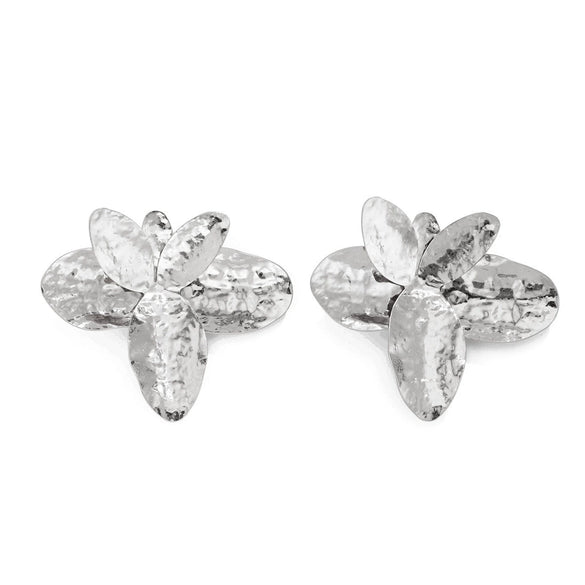 Fashion Irregular Metallic Petal Alloy Flower Collarbone Necklace With Electroplating Treatment