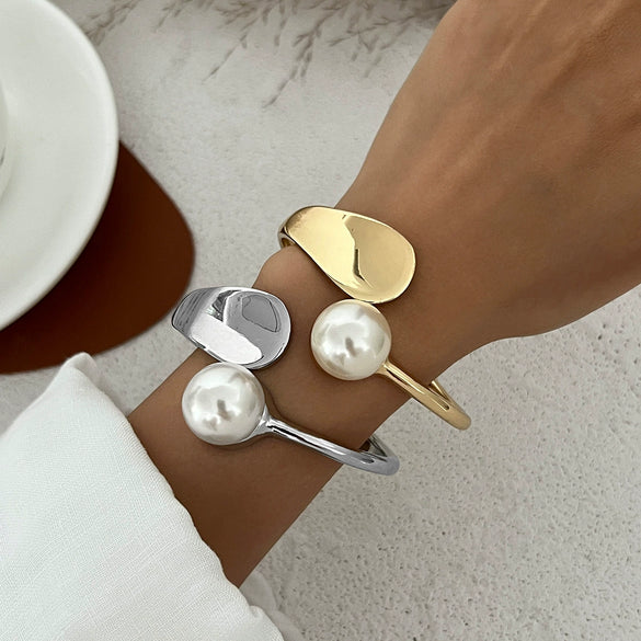 Fashion Jewelry Alloy Imitation Pearl Irregular Geometric Opening Bracelet For Women With Electroplating