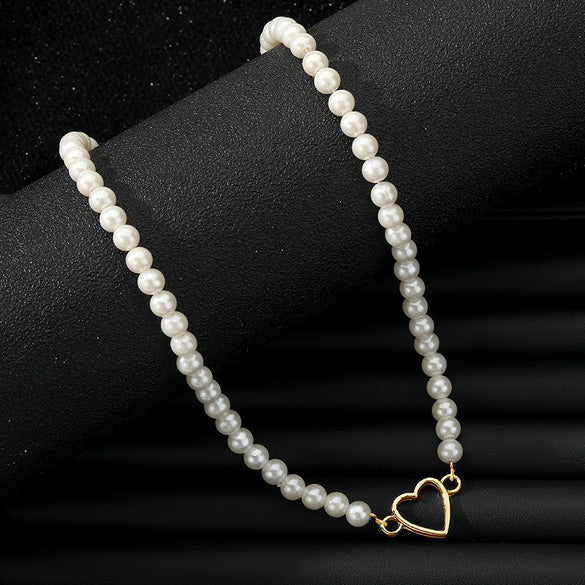 Fashion Jewelry Imitation Pearl Alloy Heart Hollow Geometric French Retro Electroplated Necklace For Women