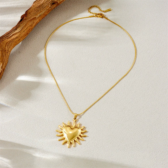 Fashion Jewelry Necklace Stainless Steel Gold Plated Heart Shape Pendant Snake Bone Chain
