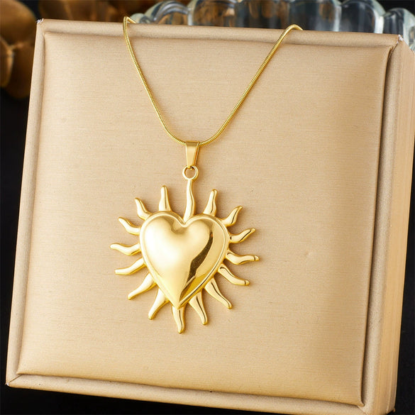 Fashion Jewelry Necklace Stainless Steel Gold Plated Heart Shape Pendant Snake Bone Chain