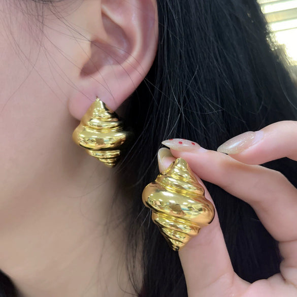 Fashion Jewelry Stainless Steel Ice Cream Shape Cow Horn Stud Conch Earrings For Women Seiko
