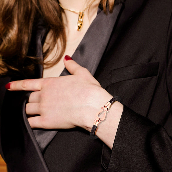 Fashion Jewelry Stainless Steel Leather Bracelet With U Shape Styling And Electroplating For Women