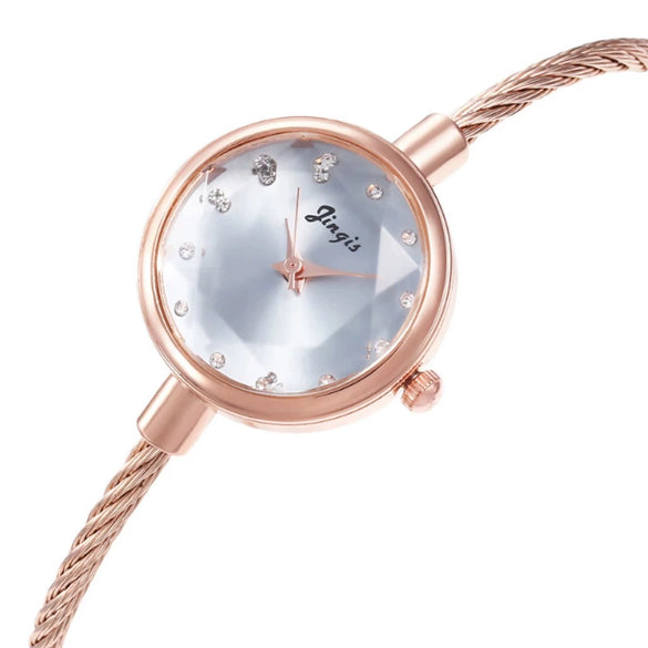 Fashion Ladies Alloy Bracelet Watch With Round Dial