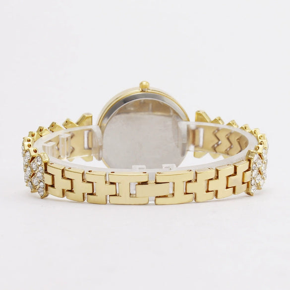 Fashion Metal Diamondencrusted Women's Round Quartz Watch Bracelet