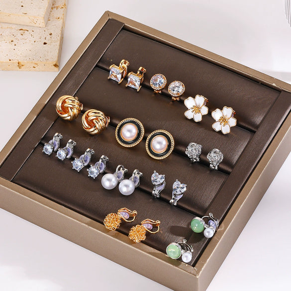 Fashion Metallic Women's Ear Clip Without Ear Holes Copper Geometric Style Set With Diamonds
