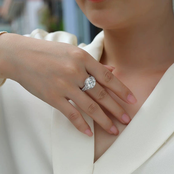 Fashion Moissanite Inlaid Geometric S925 Silver Ring For Women