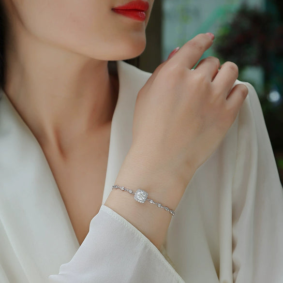 Fashion Moissanite S925 Sterling Silver Geometric Design Women's Light Luxury Highend Bracelet Set With Diamonds