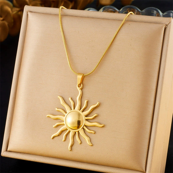 Fashion Niche Design Gold Plated Stainless Steel Sun Totem Pendant Snake Bone Chain Jewelry Necklace For Women