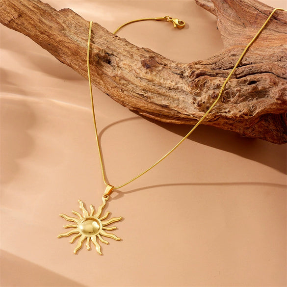 Fashion Niche Design Gold Plated Stainless Steel Sun Totem Pendant Snake Bone Chain Jewelry Necklace For Women