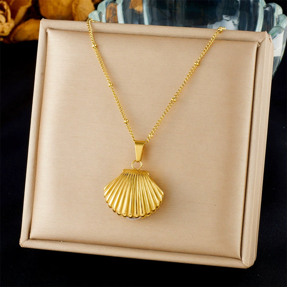 Fashion Ocean Series Accessories Stainless Steel Goldplated Animal Zodiac Starfish Shell Butterfly Pendant Necklace With O Word Chain