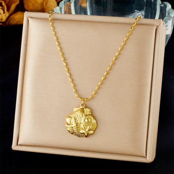 Fashion Ocean Series Accessories Stainless Steel Goldplated Animal Zodiac Starfish Shell Butterfly Pendant Necklace With O Word Chain