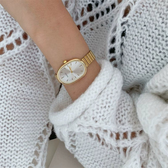 Fashion Oval Alloy Band Quartz Watch For Female