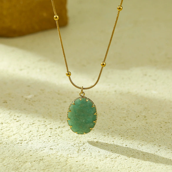 Fashion Retro Light Luxury Natural Stone Stainless Steel Women's Pendant Clavicle Chain Set With Gems