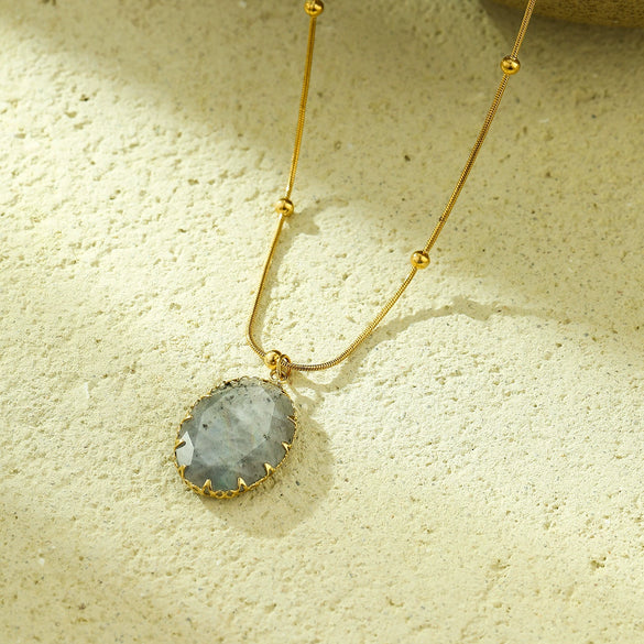 Fashion Retro Light Luxury Natural Stone Stainless Steel Women's Pendant Clavicle Chain Set With Gems