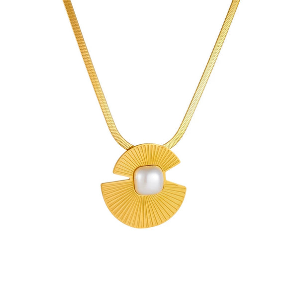 Fashion Retro Simple Cold Style Stainless Steel Goldplated Fanshaped Pearl Pendant Necklace Accessories