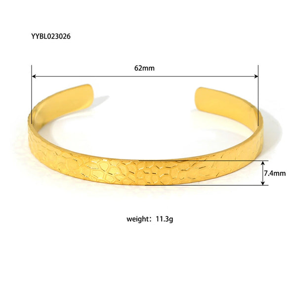 Fashion Retro Women's Open Palace Style Stainless Steel Bracelet Gold Plated With Vacuum Real Gold Electroplating In Pvd Furnace