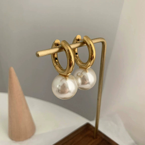 Fashion Simple Elegant Retro Pearl Ball Circle Alloy Gold Earrings For Women With Geometric Design And Electroplating Treatment