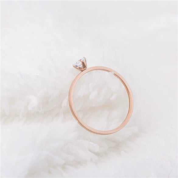 Fashion Simple Titanium Steel Geometric Zircon Ring In Rose Gold Color For Unisex Jewelry Wholesale