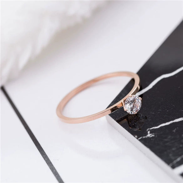 Fashion Simple Titanium Steel Geometric Zircon Ring In Rose Gold Color For Unisex Jewelry Wholesale