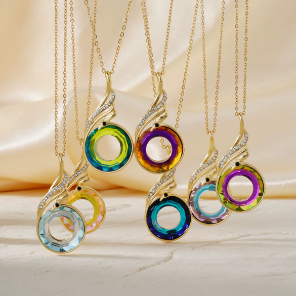 Fashion Simple Women's Stainless Steel And Zircon Necklace With Geometric Style And Electroplating Treatment