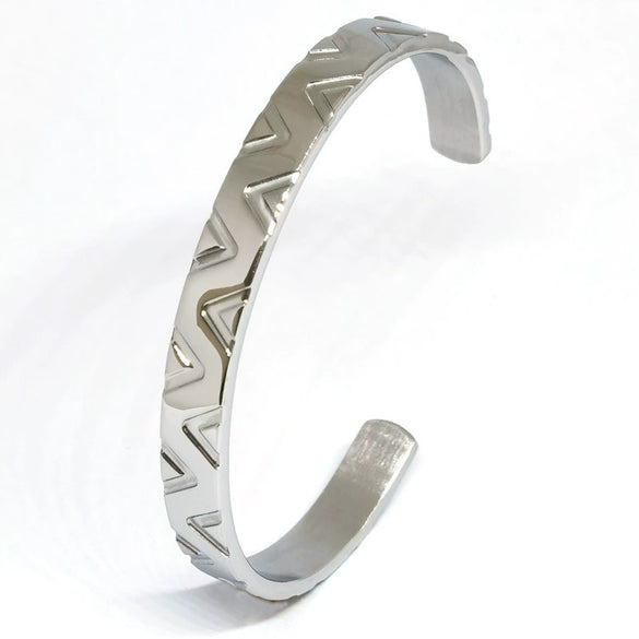 Fashion Stainless Steel C Shaped Open Bracelet For Men With Smooth Finish And Vacuum Plated Craftsmanship