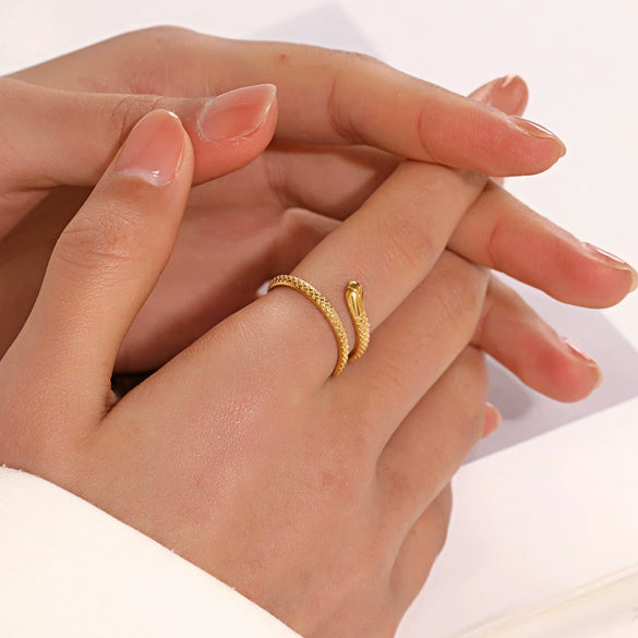 Fashion Stainless Steel Snake Zodiac Ring For Ladies With Electroplating Treatment