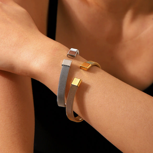 Fashion Titanium Steel And Stainless Steel Woven Mesh Flat Open Women's Geometric Electroplated Bracelet That Does Not Fade