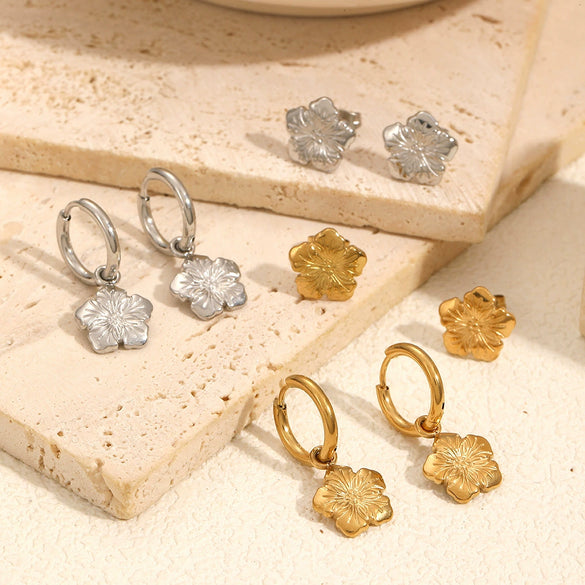 Fashion Titanium Steel Flower Earrings For Ladies With Electroplating