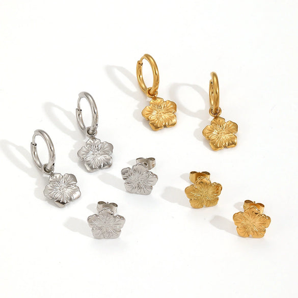 Fashion Titanium Steel Flower Earrings For Ladies With Electroplating