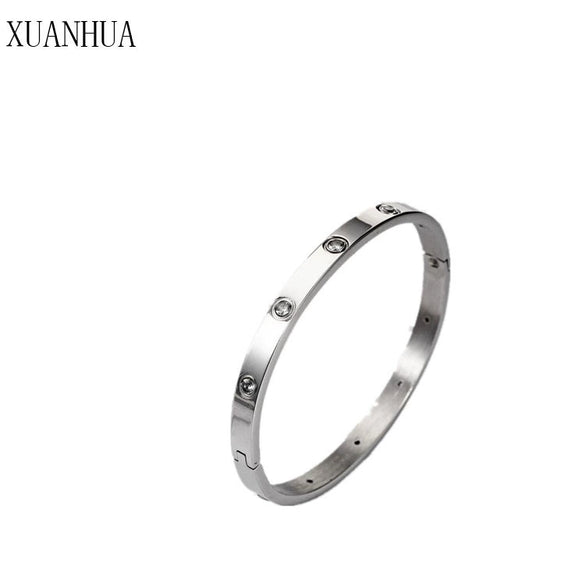 Fashion Titanium Steel Geometric Zircon Bracelet With Diamond Cut Finish Elegant Lightweight Jewelry Accessory For Couples