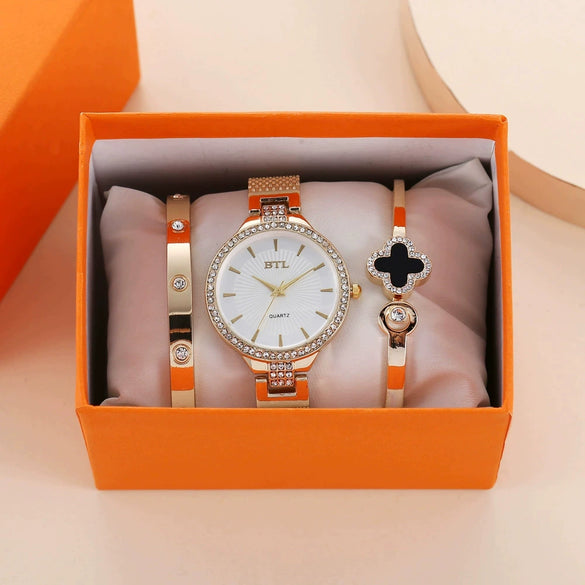 Fashion Waterproof Diamondencrusted Titanium Steel And Zinc Alloy Women's Square Bracelet Watch With Horseshoe Buckle