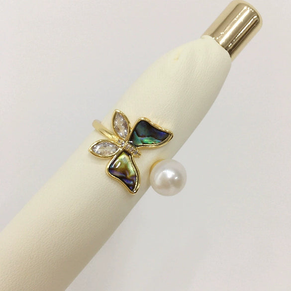 Fashion Women Freshwater Pearl Ring With Abalone Shell Butterfly Copper Accessories Electroplated 18K Real Gold Oblate And Treated Bun Round Pearl Shape