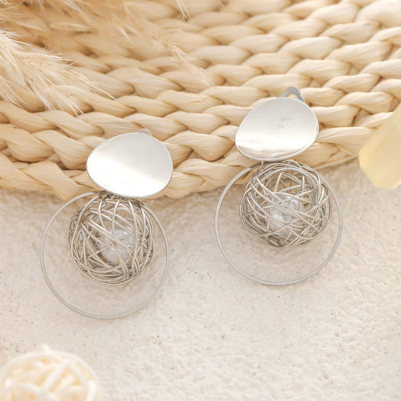 Fashion Women's Alloy Geometric Hollow Gold Wire Winding Ball Pearl Eardrop Ear Clip Earrings With Electroplating