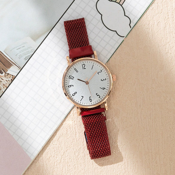 Fashion Women's Alloy Metal Strap Round Dial Quartz Watch With Magnet Strap