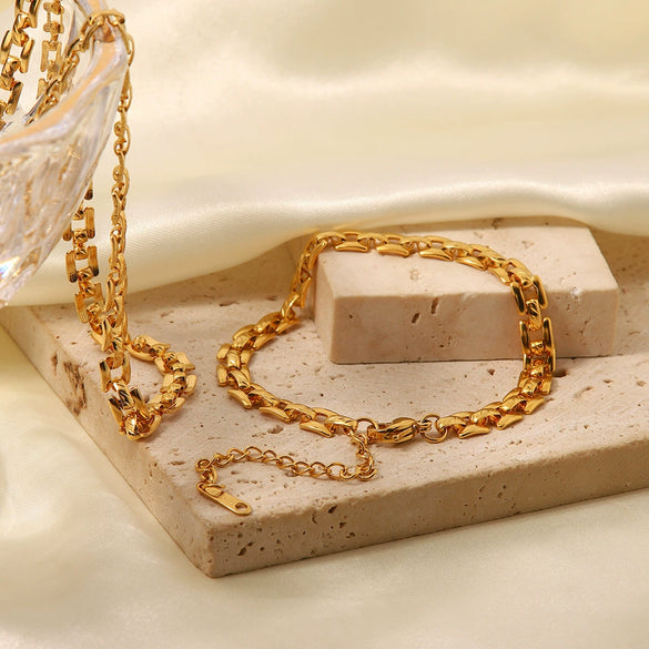 Fashion Women's Stainless Steel Geometric Pendant Chain Bracelet 18K Goldplated Electroplated