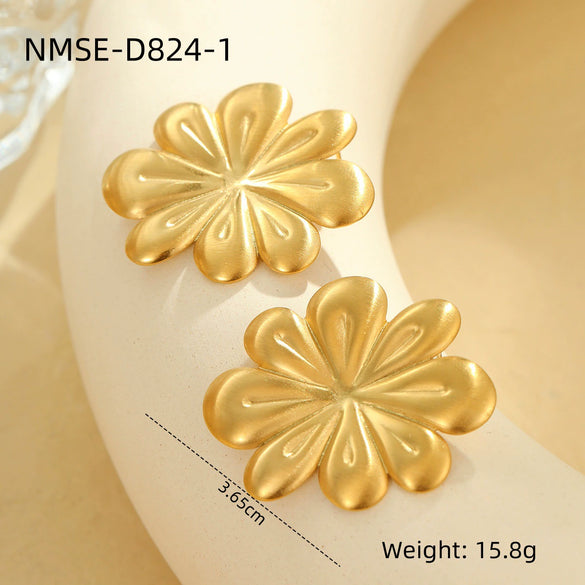 Fashionable Allmatch Stainless Steel Brushed Geometric And Flower Pattern Jewelry Set For Women With Electroplating