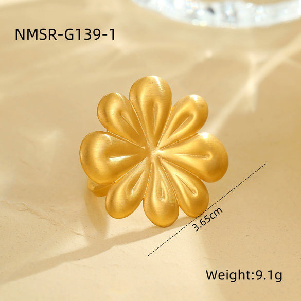 Fashionable Allmatch Stainless Steel Brushed Geometric And Flower Pattern Jewelry Set For Women With Electroplating